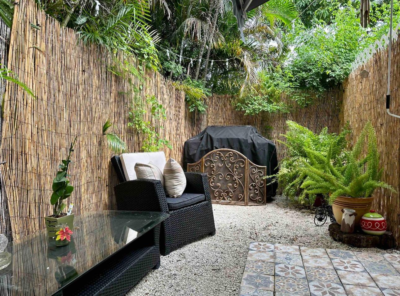 Flora'S Garden Apartment/Studio North Miami Exterior photo
